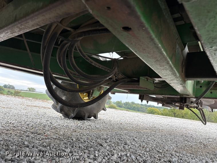 image for item ED2291 1989 John Deere 9400 combine