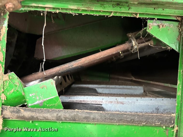image for item ED2291 1989 John Deere 9400 combine