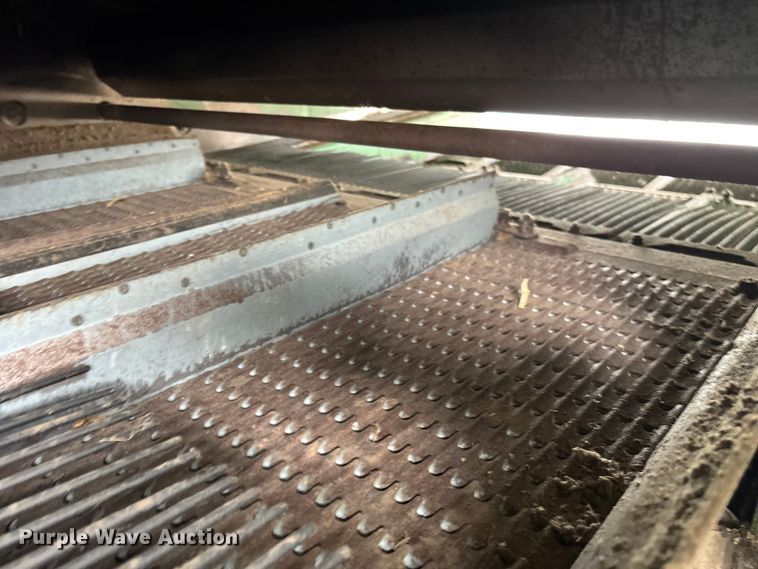 image for item ED2291 1989 John Deere 9400 combine