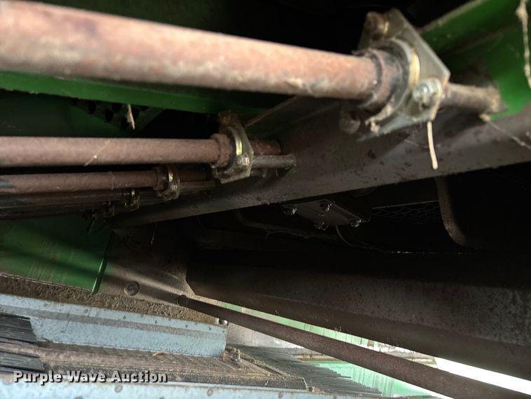 image for item ED2291 1989 John Deere 9400 combine