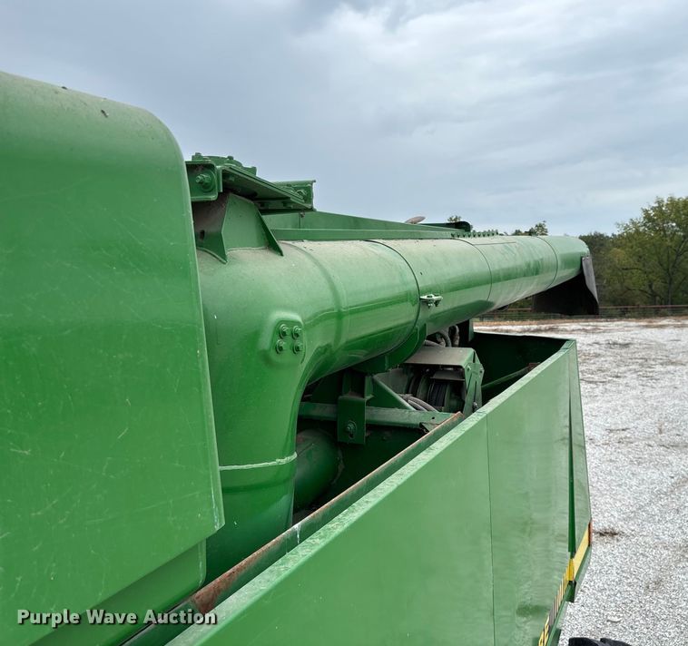 image for item ED2291 1989 John Deere 9400 combine