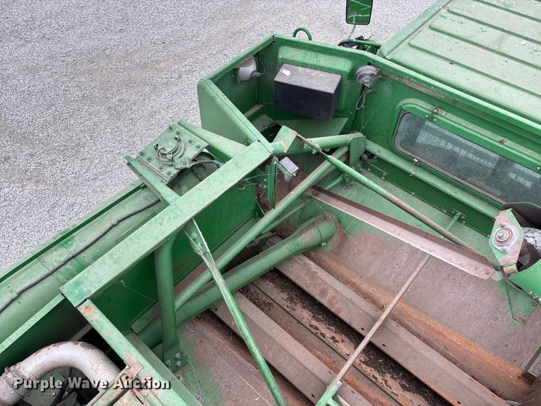 image for item ED2291 1989 John Deere 9400 combine