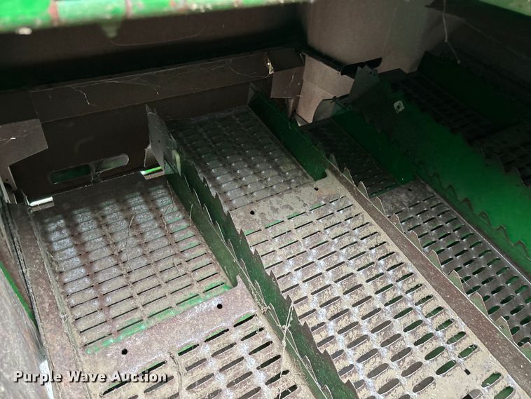 image for item ED2291 1989 John Deere 9400 combine