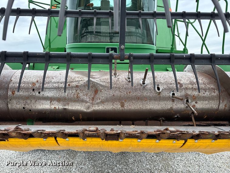 image for item ED2291 1989 John Deere 9400 combine