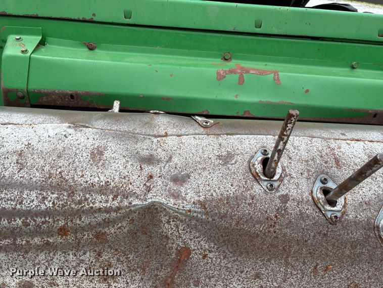 image for item ED2291 1989 John Deere 9400 combine