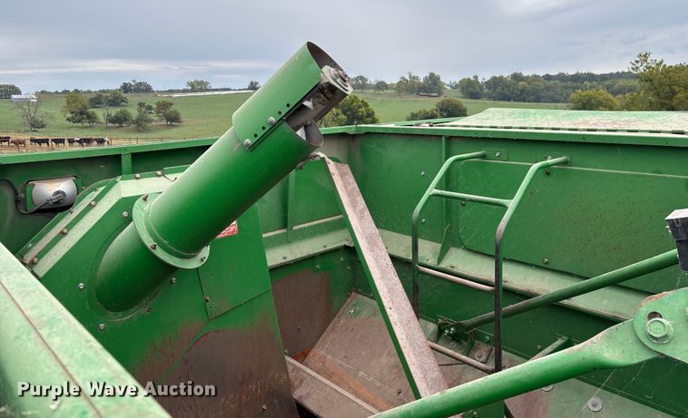 image for item ED2291 1989 John Deere 9400 combine