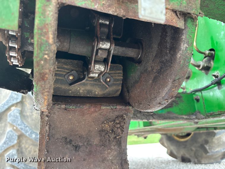 image for item ED2291 1989 John Deere 9400 combine