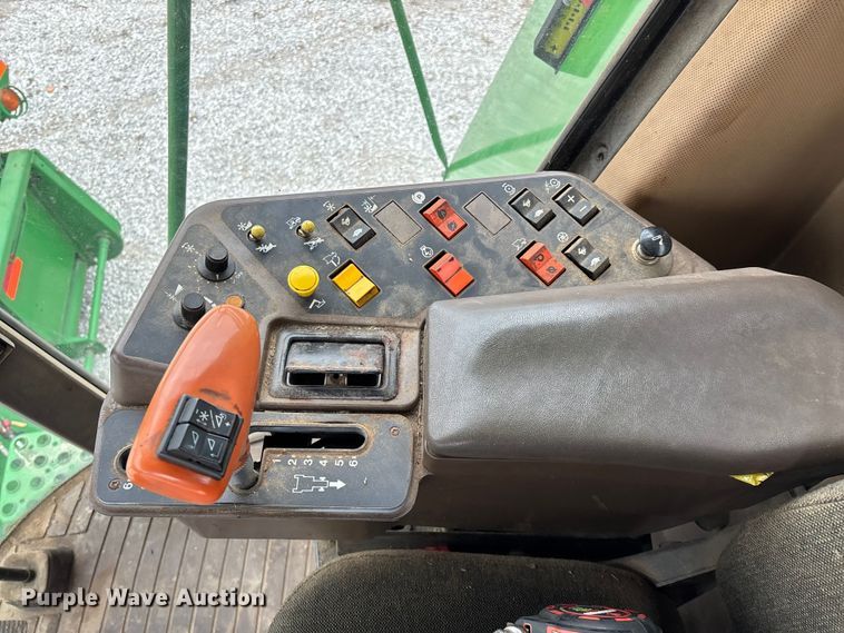 image for item ED2291 1989 John Deere 9400 combine