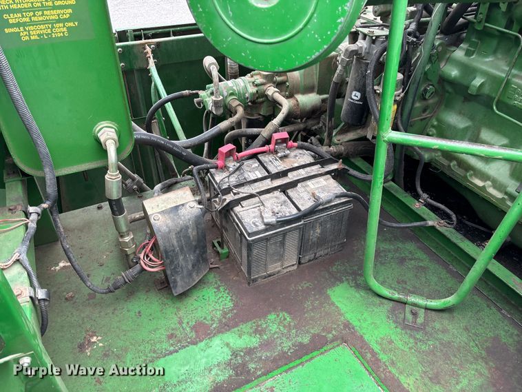 image for item ED2291 1989 John Deere 9400 combine