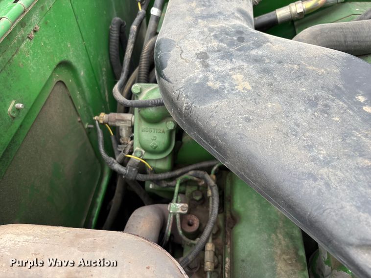image for item ED2291 1989 John Deere 9400 combine
