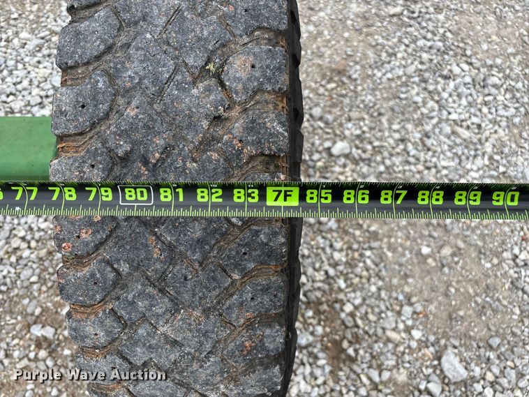 image for item ED2291 1989 John Deere 9400 combine