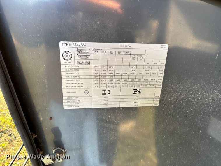 image for item ED2302 1999 Caterpillar Lexion 465 RWA combine