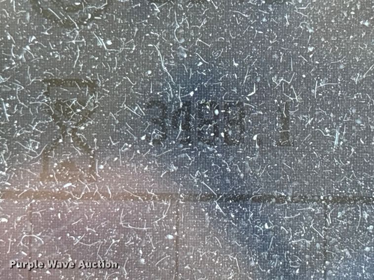 image for item ED2302 1999 Caterpillar Lexion 465 RWA combine