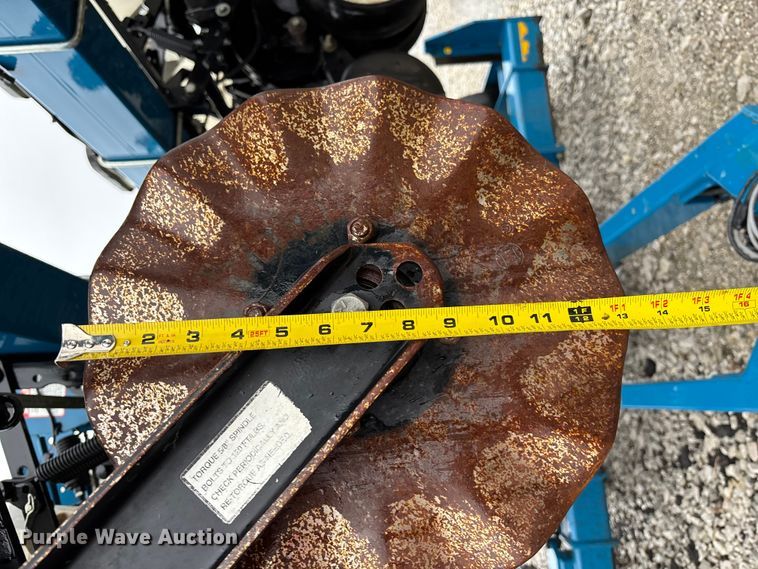 image for item EE4021 Kinze 3500  split row no-till planter