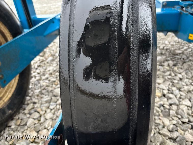 image for item EE4021 Kinze 3500  split row no-till planter