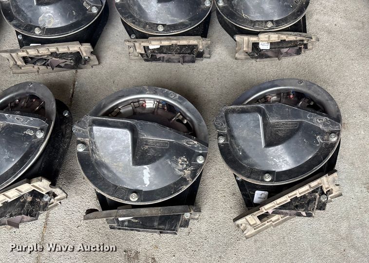 image for item EE4021 Kinze 3500  split row no-till planter