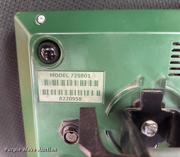 image for item EE4021 Kinze 3500  split row no-till planter