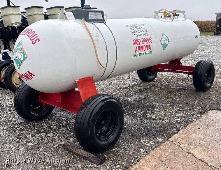 image for item EE4022 Farm Land Industrial NH3 tank trailer