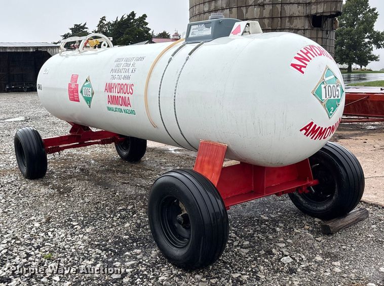 image for item EE4022 Farm Land Industrial NH3 tank trailer