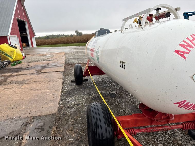 image for item EE4022 Farm Land Industrial NH3 tank trailer