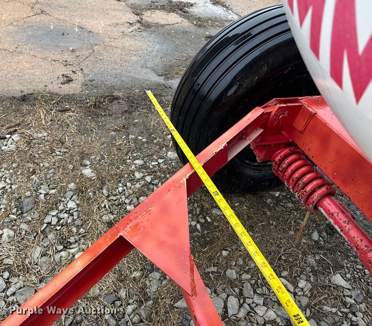 image for item EE4022 Farm Land Industrial NH3 tank trailer