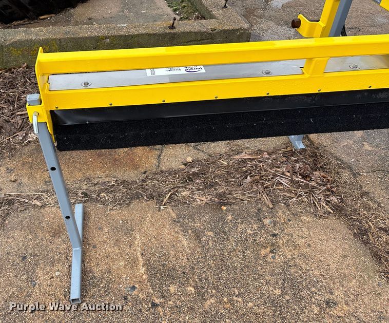 image for item EE4026 Grassworks weed wiper