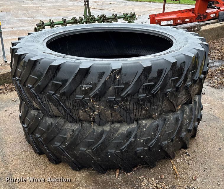 image for item EE4030 Michelin  (2) 480/80R50 tires