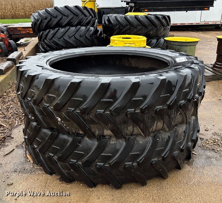 image for item EE4030 Michelin  (2) 480/80R50 tires