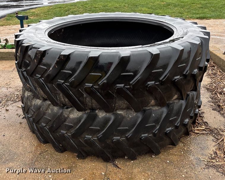 image for item EE4030 Michelin  (2) 480/80R50 tires