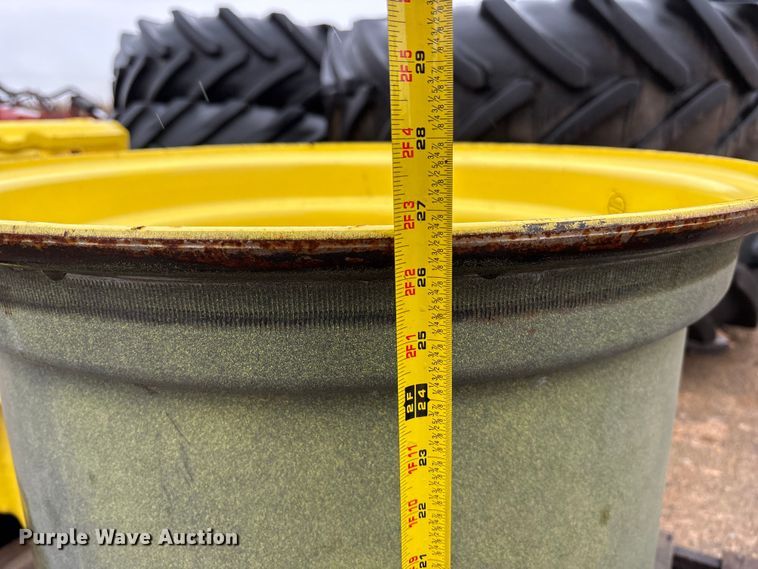 image for item EE4033 (2) wheels