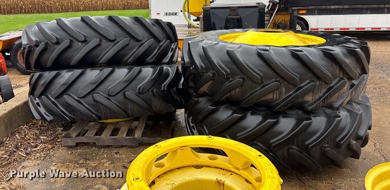 image for item EE4035 (4) 520/85R42 tires and wheels