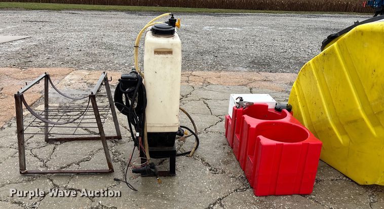 image for item EE4038 (2) liquid insecticide applicators