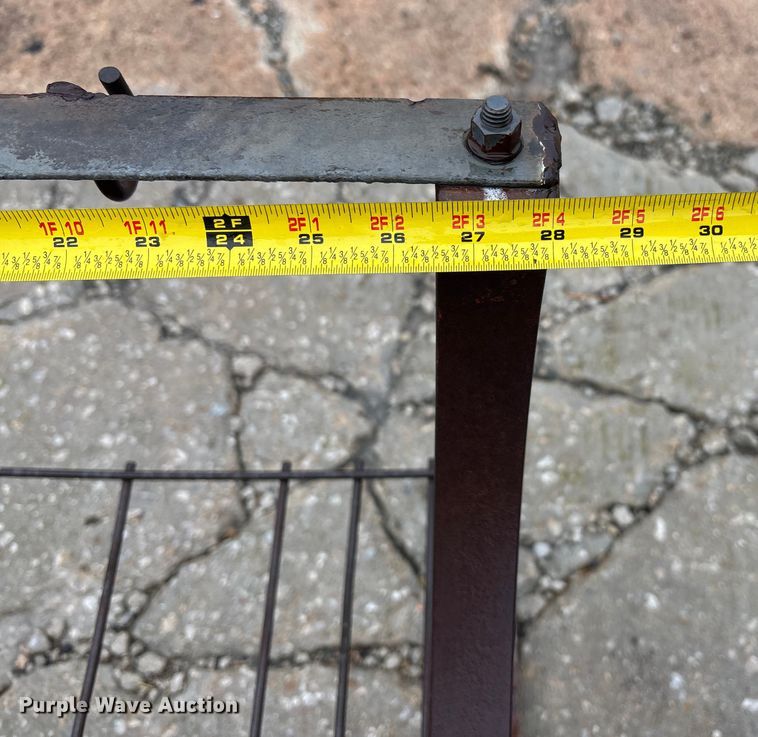 image for item EE4038 (2) liquid insecticide applicators