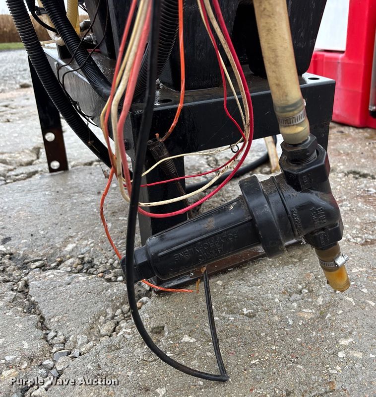 image for item EE4038 (2) liquid insecticide applicators