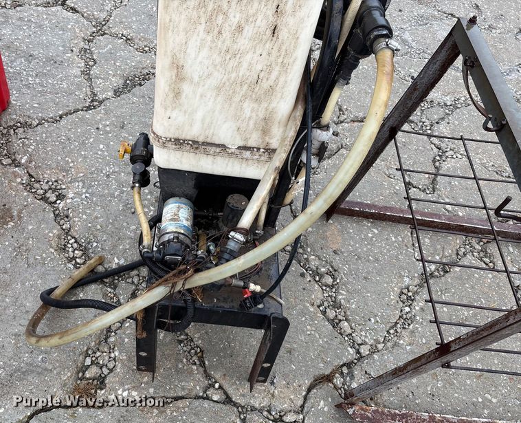 image for item EE4038 (2) liquid insecticide applicators