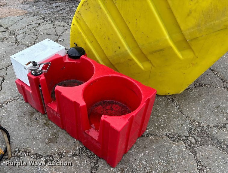 image for item EE4038 (2) liquid insecticide applicators