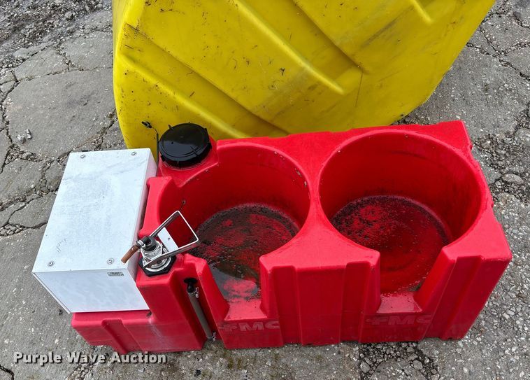 image for item EE4038 (2) liquid insecticide applicators