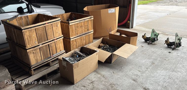 image for item EE4039 John Deere 1790 planter parts