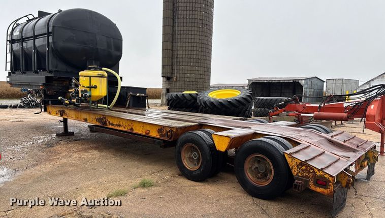 image for item EE4040 1974 Hyster sprayer trailer