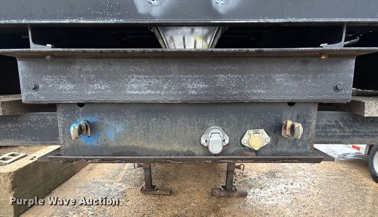 image for item EE4040 1974 Hyster sprayer trailer