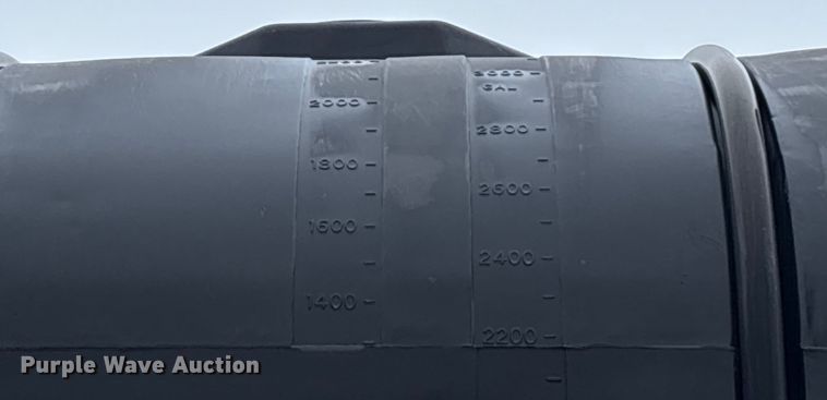 image for item EE4040 1974 Hyster sprayer trailer