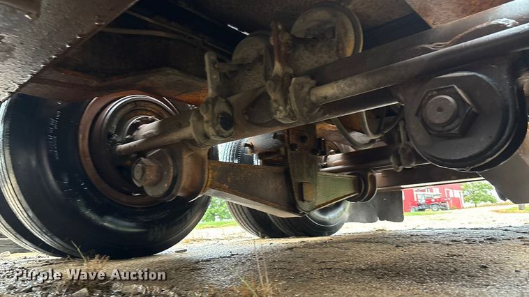 image for item EE4040 1974 Hyster sprayer trailer