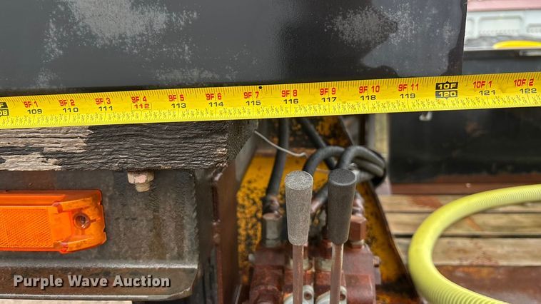 image for item EE4040 1974 Hyster sprayer trailer