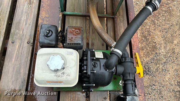 image for item EE4040 1974 Hyster sprayer trailer