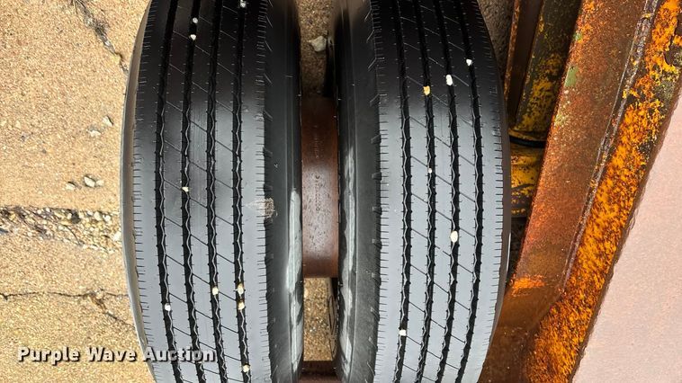 image for item EE4040 1974 Hyster sprayer trailer