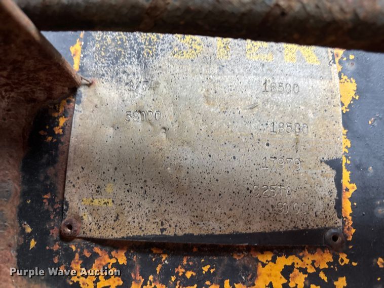 image for item EE4040 1974 Hyster sprayer trailer