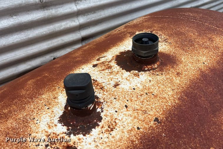 image for item EE4044 1973 Trinity Eveready  propane tank