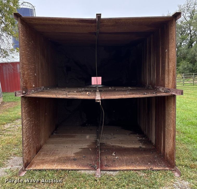 image for item EE4046 Grain bin