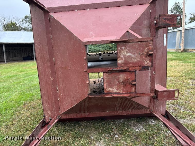 image for item EE4046 Grain bin