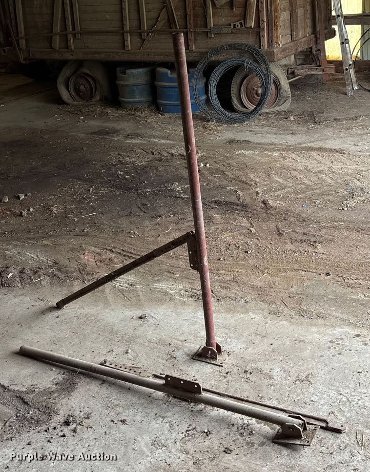 image for item EE4046 Grain bin